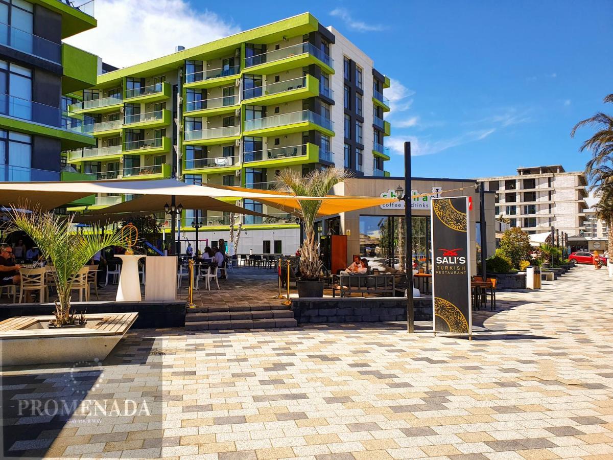 Rebeq Aparthotel Alezzi Beach Năvodari Екстериор снимка